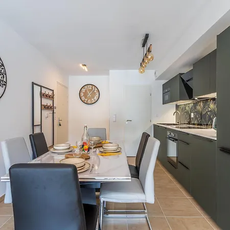 Les Pins Parasols By Interhome Lejlighed Bormes-les-Mimosas