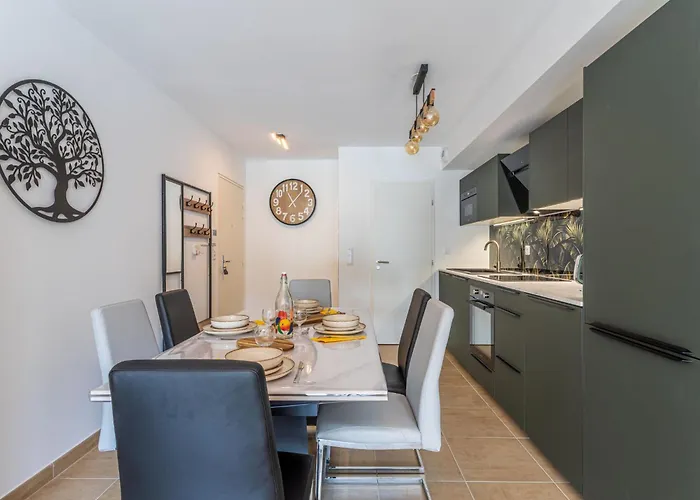 Les Pins Parasols By Interhome Appartement Bormes-les-Mimosas