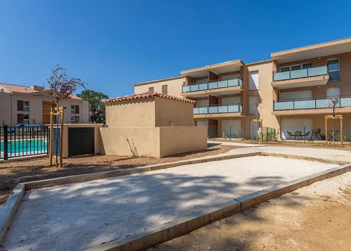 Les Pins Parasols By Interhome Appartement Bormes-les-Mimosas