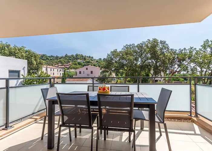 Les Pins Parasols By Interhome *