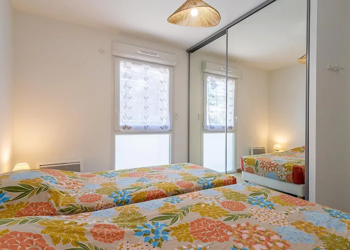 Les Pins Parasols By Interhome Appartement Bormes-les-Mimosas